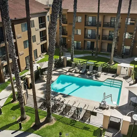 Sonesta Select Huntington Beach Fountain Valley-3
